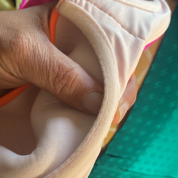 Victoria’s Secret NWOT swim top - Picture 5 of 6